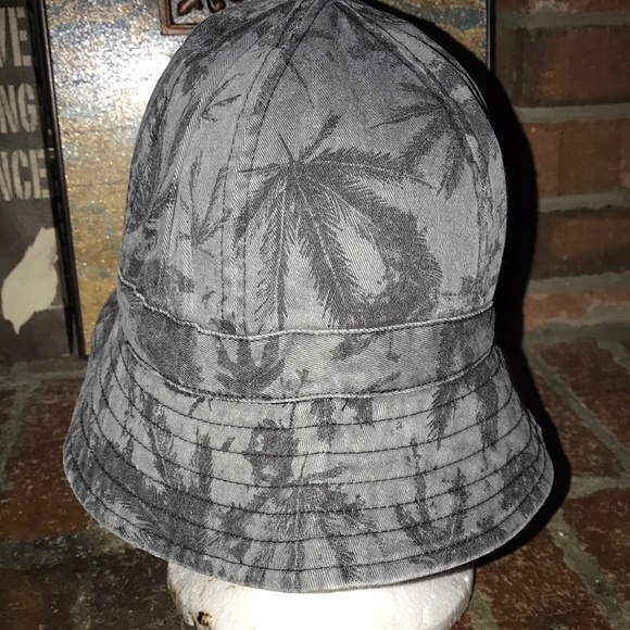 Billlabong Bucket Hat - Picture 3 of 3